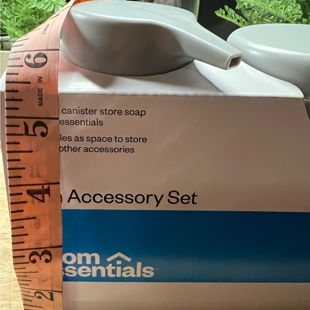 BATH ACCESSORY SET - Picture 4 of 9